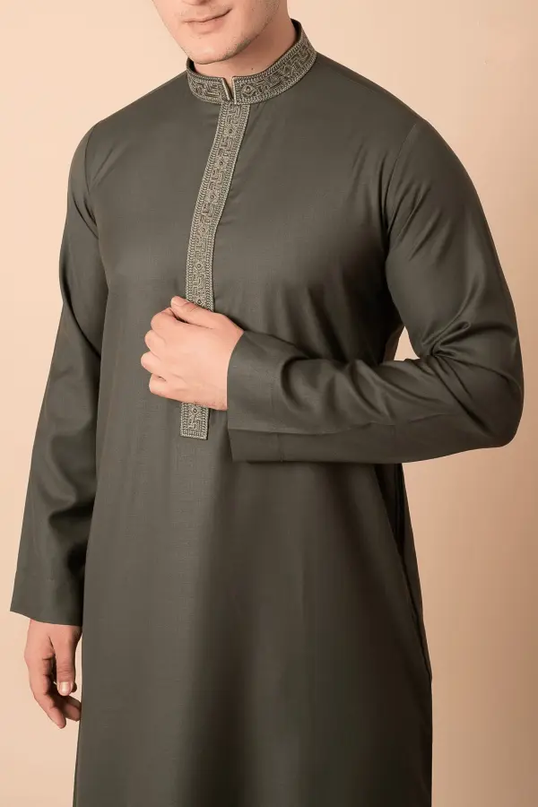 Premium Deep Olive Emirati Thobe with Gold Geometric Embroidered Collar & Placket - Image 4 - Ruby Online