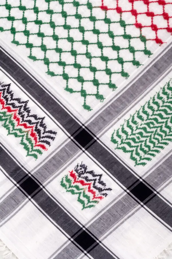 Premium Multi-Color Traditional Keffiyeh Shemagh Scarf with Tassels – Classic Middle Eastern Headscarf - Image 2 - Ruby Online