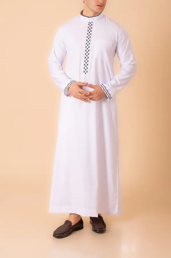 Men’s Classic White Thobe with Black Lattice Embroidery Strip & Contrast Cuff Trim - Image 3 - Ruby Online