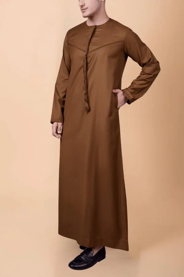 Men’s Brown Emirati Thobe with Tassel - Image 3 - Ruby Online