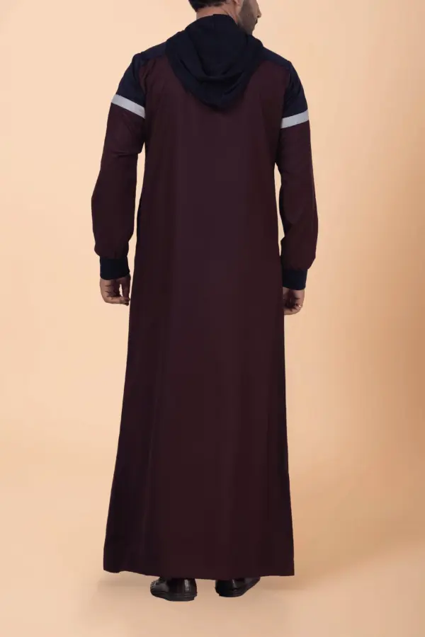Men’s Maroon Hooded Thobe with Navy Panel & Grey Stripe Design - Image 4 - Ruby Online