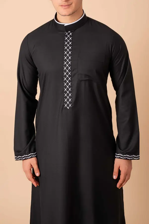 Jet Black Men’s Thobe with White Geometric Lattice Embroidered Placket & Cuff Borders - Image 4 - Ruby Online