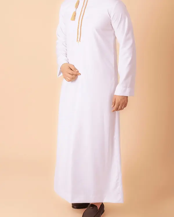 White Omani Thobe with Golden Embroidered Placket & Tassel - Image 3 - Ruby Online