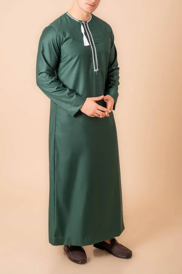 Dark Green Omani Thobe with White Geometric Embroidery & Tassel - Image 5 - Ruby Online