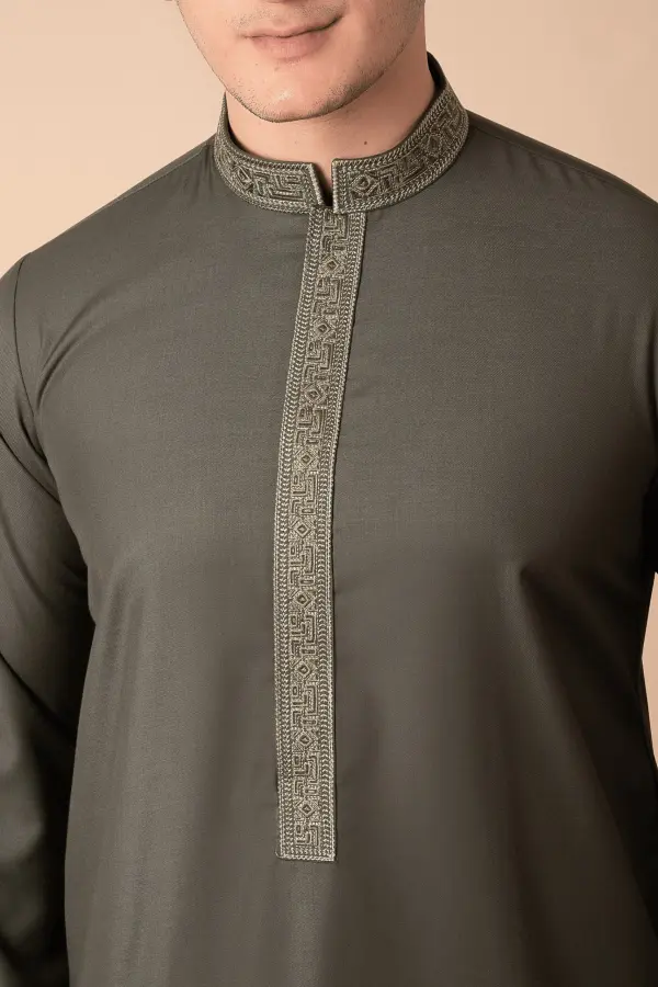 Premium Deep Olive Emirati Thobe with Gold Geometric Embroidered Collar & Placket - Image 5 - Ruby Online