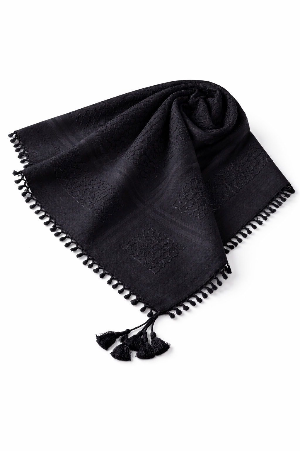 Premium Deep Black Minimal Shemagh Scarf with Tassels – Elegant Plain Textured Keffiyeh - Image 8 - Ruby Online