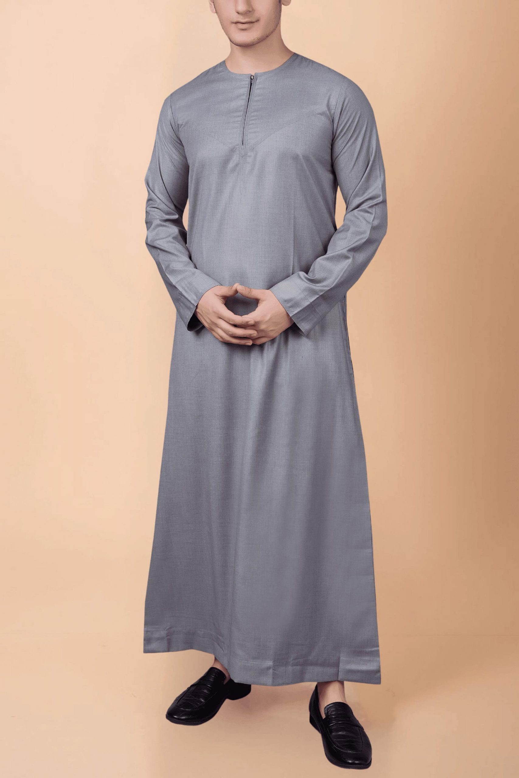 Modern Light Grey Zip-Neck Thobe for Men – Minimal Classic Design - Image 6 - Ruby Online