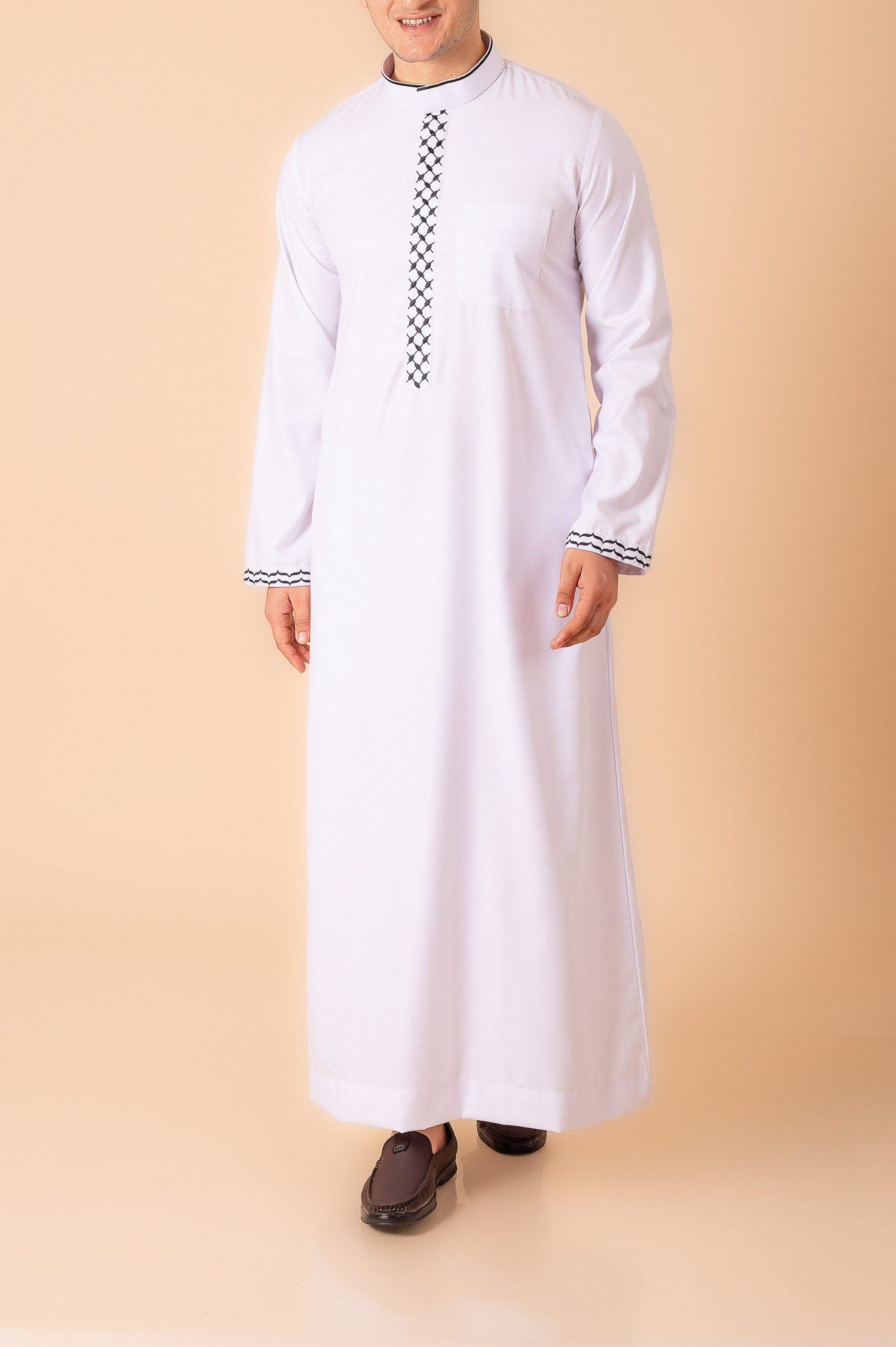 Men’s Classic White Thobe with Black Lattice Embroidery Strip & Contrast Cuff Trim - Image 2 - Ruby Online