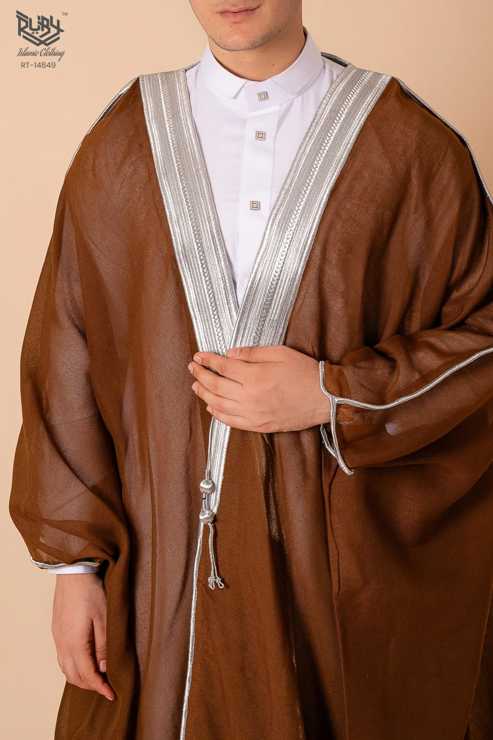 Luxury Brown Arabic Bisht for Men with Silver Zari Edge Embroidery – Premium Lightweight Open-Front Cloak - Image 4 - Ruby Online