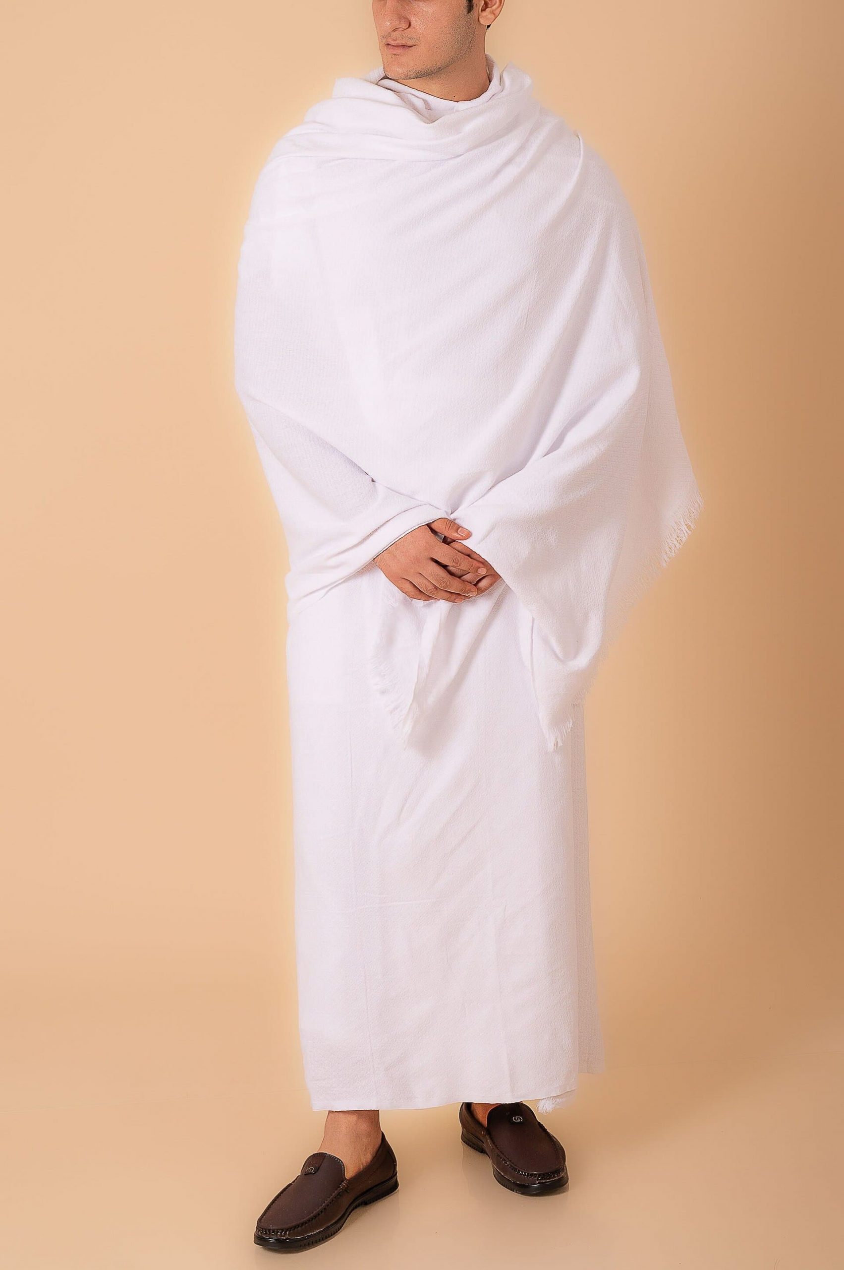 Premium Men’s Pure White 2-Piece Ihram Set for Hajj & Umrah — 46″×92″ (Free Size) — Ultra-Soft Cotton/Towel - Image 5 - Ruby Online