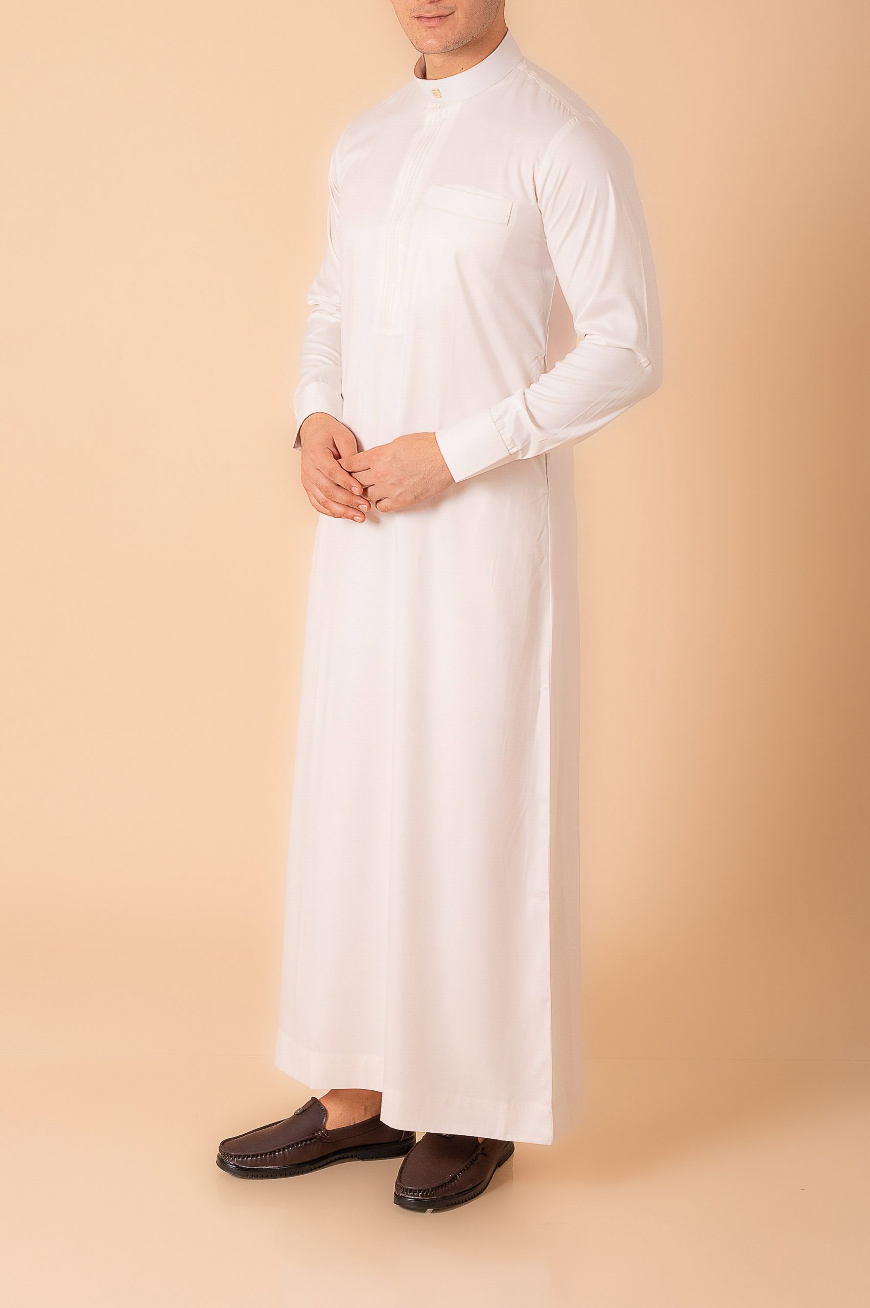 Premium Cream White Classic Thobe with Pleated Front Panel & Band Collar - Image 7 - Ruby Online