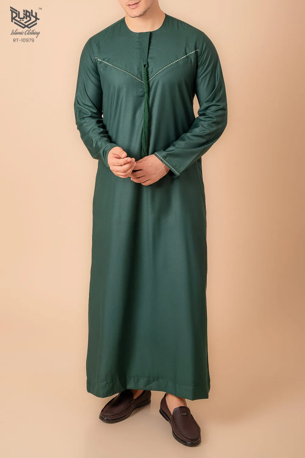 Premium Deep Emerald Green Emirati Tassel Thobe for Men – Light Sage Braided Front Kandura